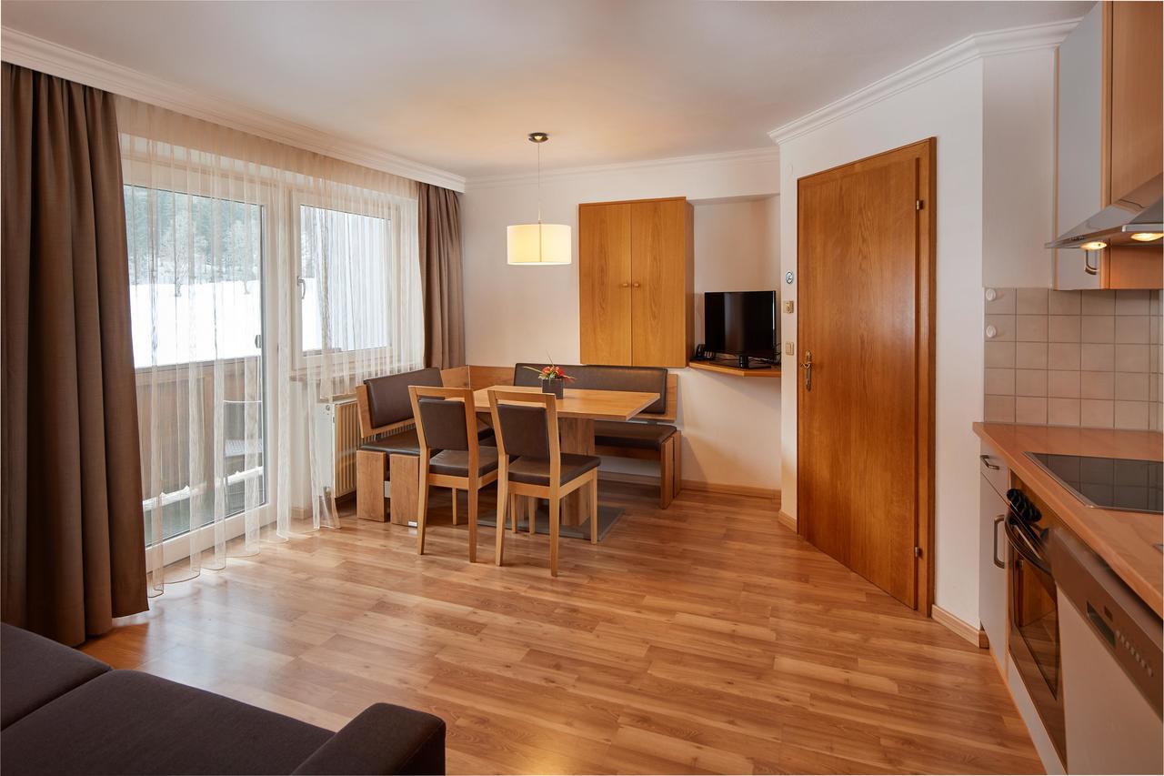 Apartments Neue Post 필즈모스 외부 사진